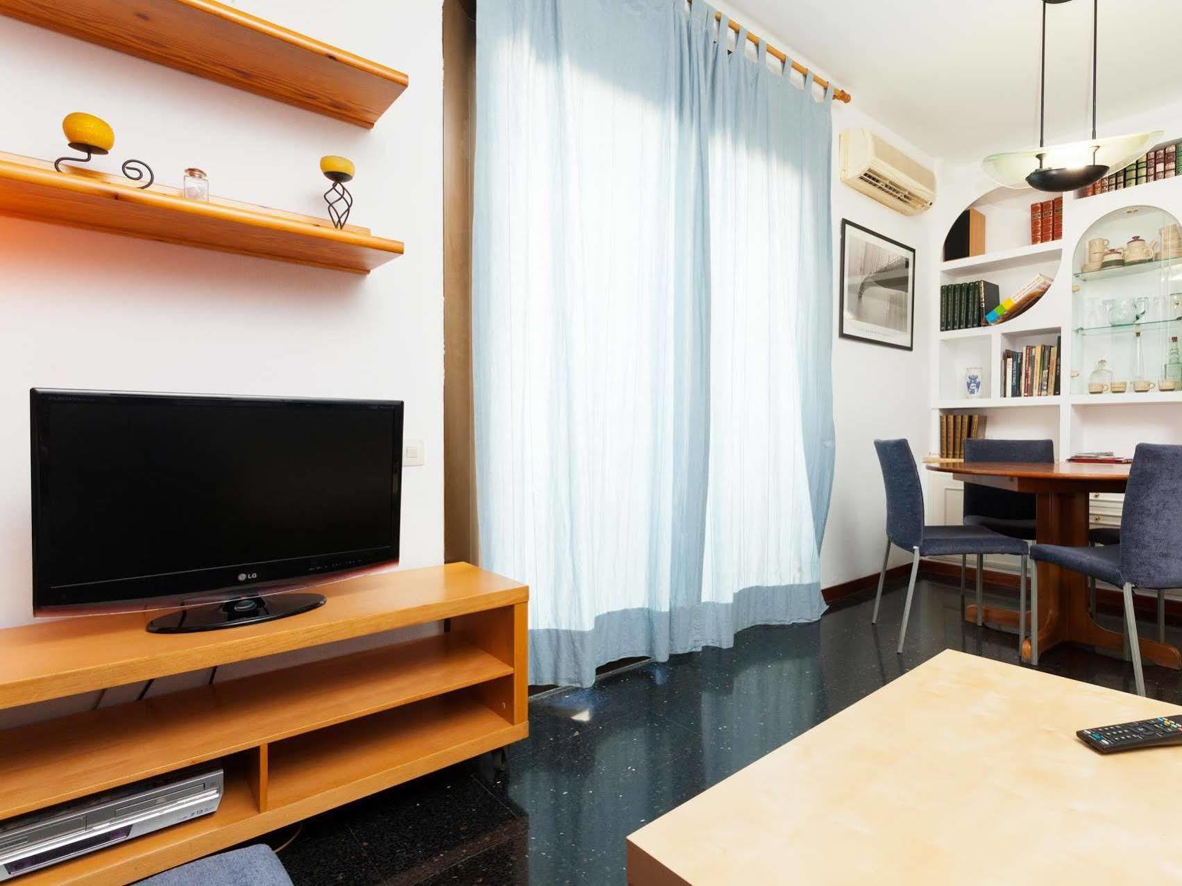 Short Stay Group Gracia Serviced Apartments バルセロナ エクステリア 写真