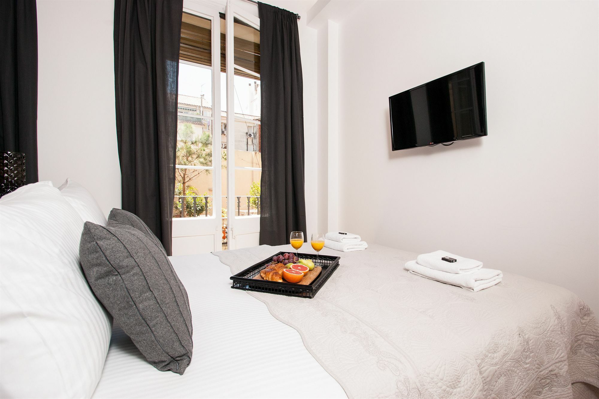 Short Stay Group Gracia Serviced Apartments バルセロナ エクステリア 写真